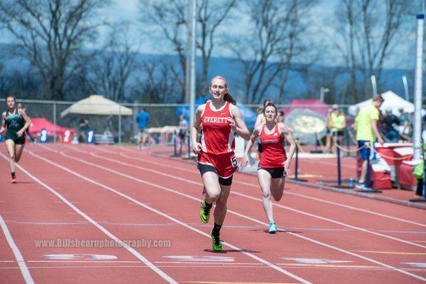 Lauren Wagner - Women's Outdoor Track & Field - Waynesburg